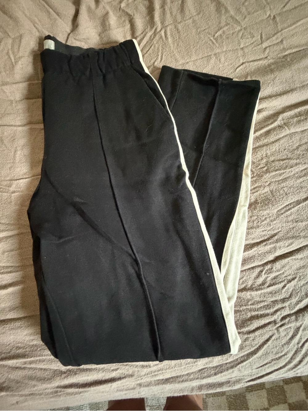 Everlane Black Sweatpants with White Side Stripe